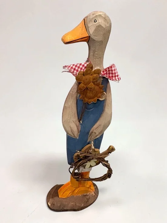 Vintage Wood Carved Goose Freestanding 12” Figure Duck W/Basket Statue Rare Find - Picture 4 of 16
